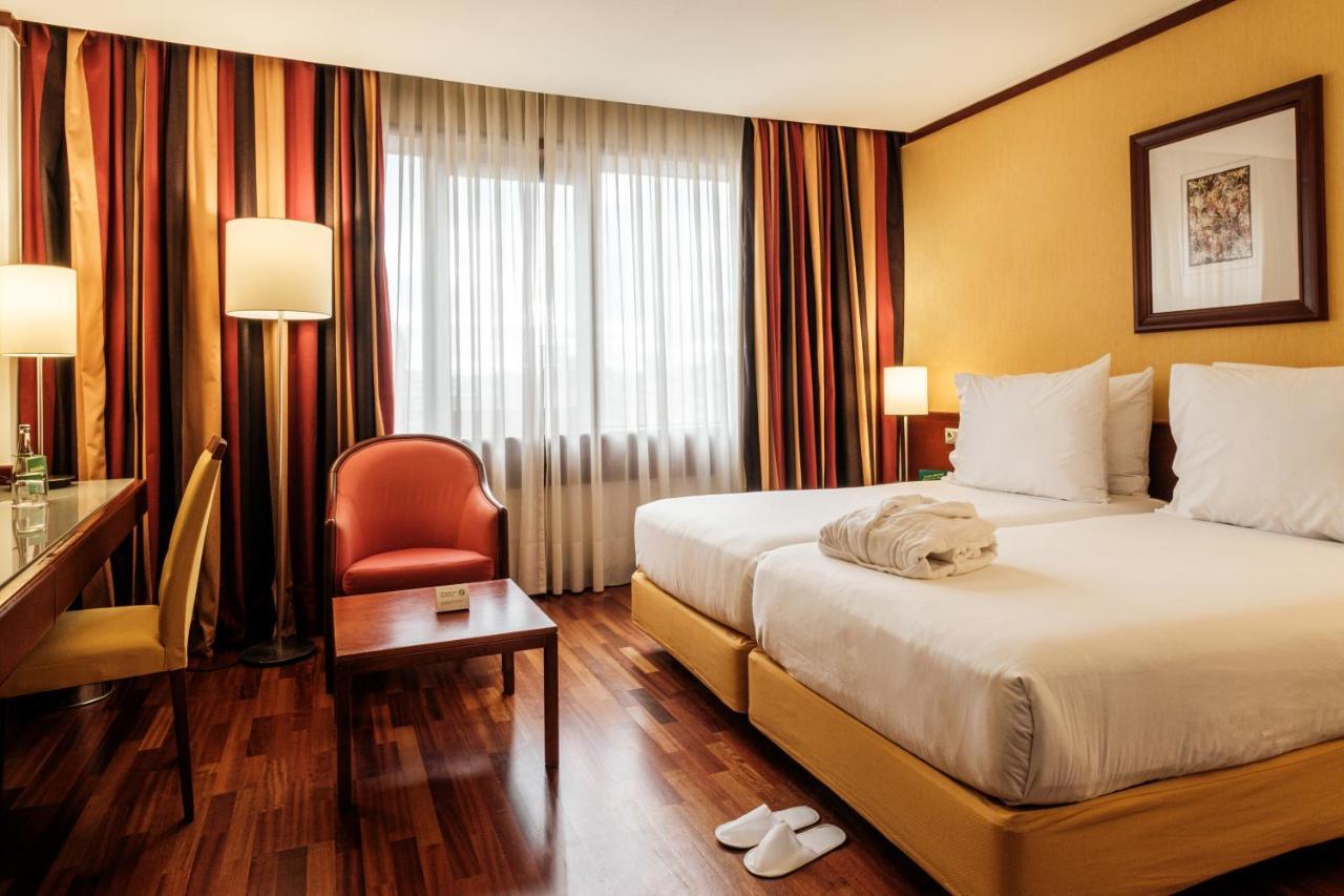 Standard Twin Room,1566936497:JPEG